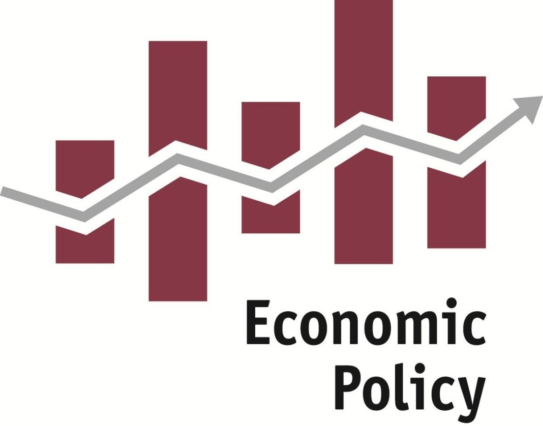 The Role of Economic Policy in Managing Credit Risk in Financial Markets